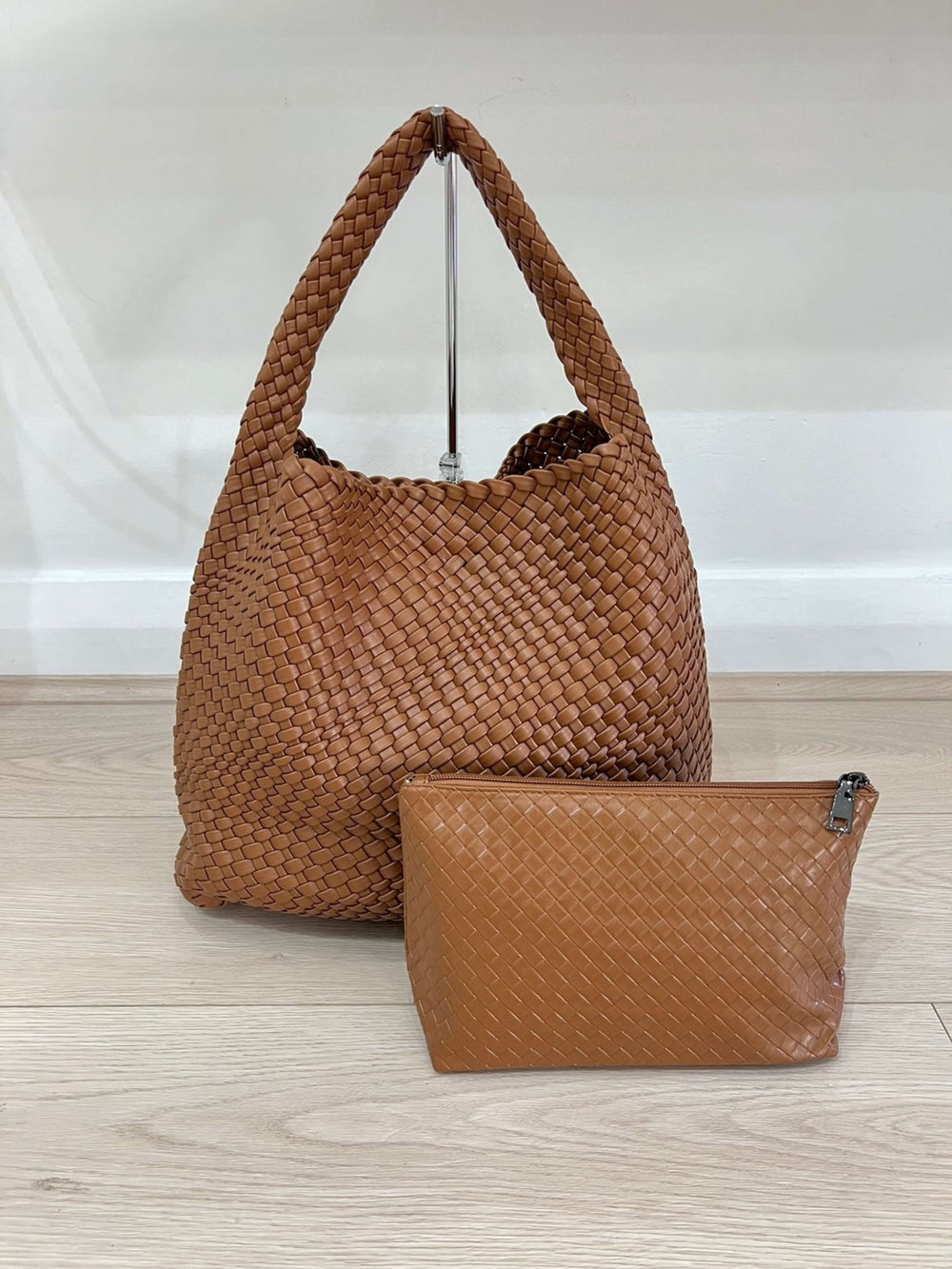 Anastasia Torba Hobo